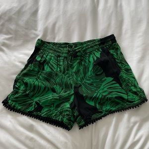 Ana palm leaf print shots